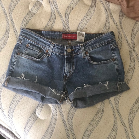 Levi’s - Picture 2 of 2